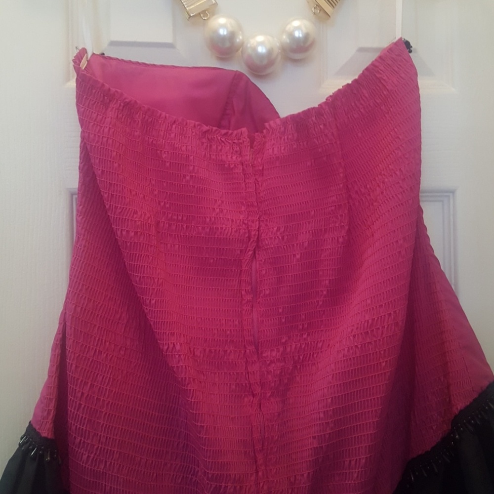 Dress - Picture 6 of 8